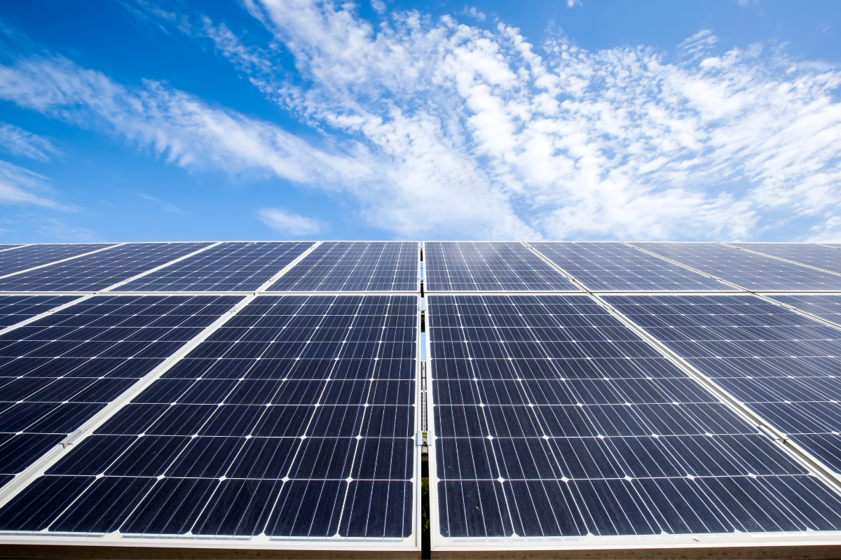 太陽光発電でエネルギーコストを削減する方法
