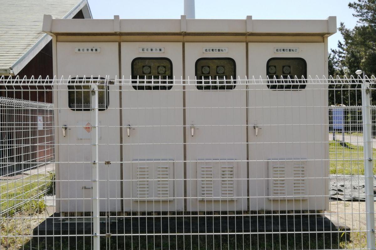 キュービクル（高圧受電設備）とは？太陽光発電との切っても切れない関係