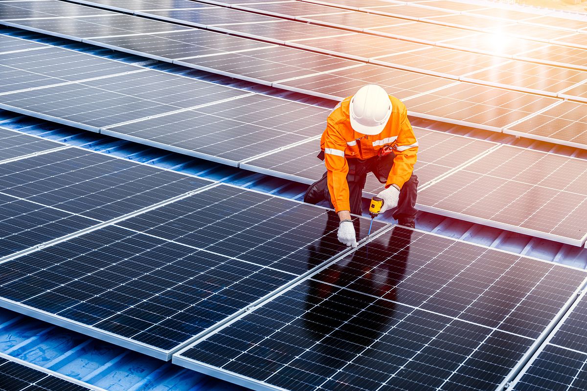 企業が太陽光発電設備を導入する3つの方法